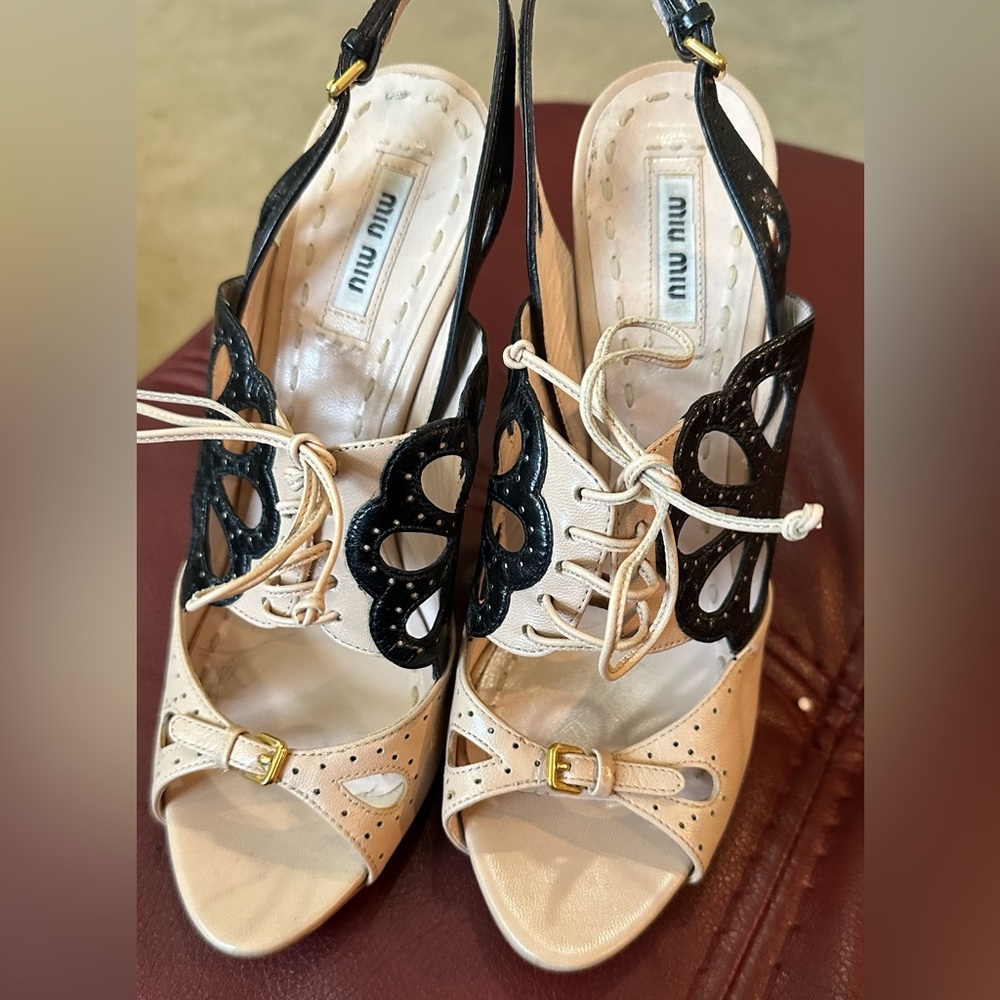 ** Impeccable** Miu Miu Sandal
